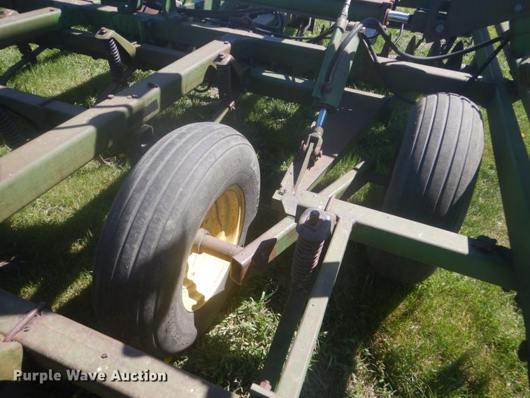 image for item HE9713 John Deere 722  mulcher finisher