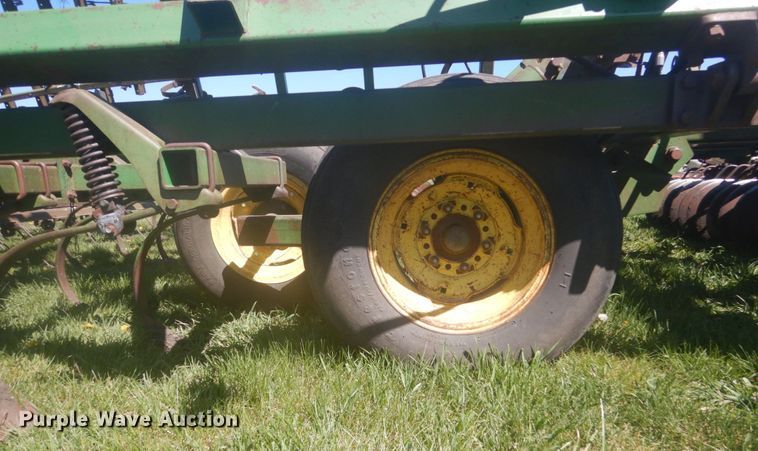image for item HE9713 John Deere 722  mulcher finisher