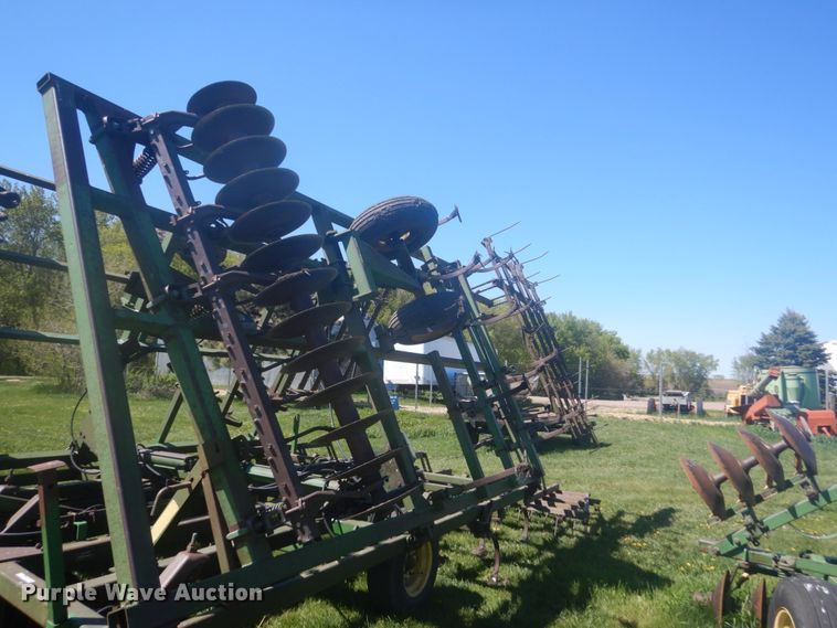 image for item HE9713 John Deere 722  mulcher finisher