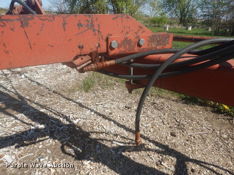 image for item HE9716 International 710  seven bottom plow