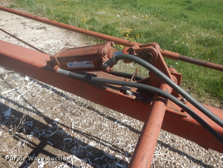 image for item HE9716 International 710  seven bottom plow