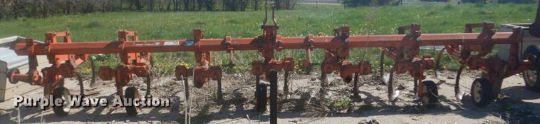 image for item HE9717 Allis Chalmers 90  row crop cultivator
