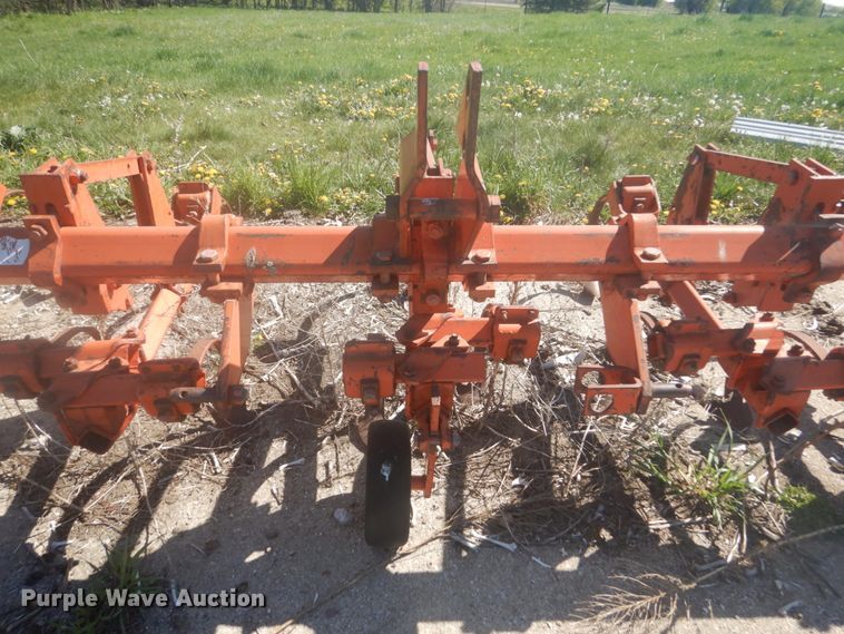 image for item HE9717 Allis Chalmers 90  row crop cultivator
