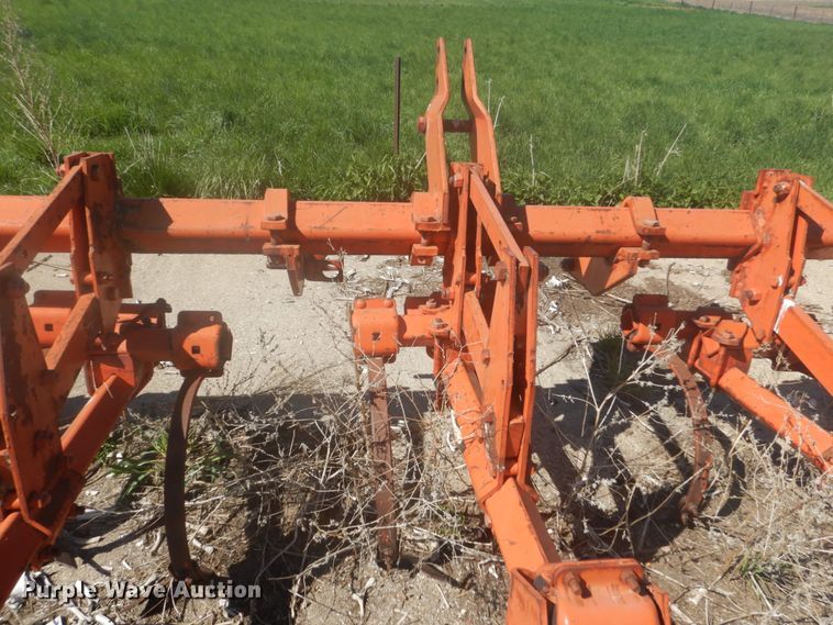 image for item HE9717 Allis Chalmers 90  row crop cultivator