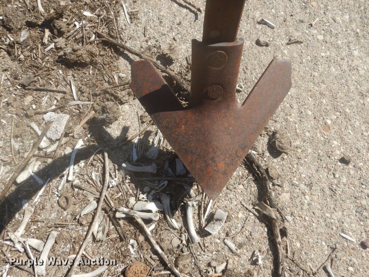 image for item HE9717 Allis Chalmers 90  row crop cultivator