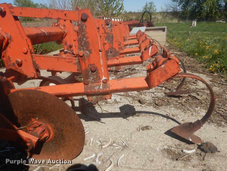 image for item HE9717 Allis Chalmers 90  row crop cultivator