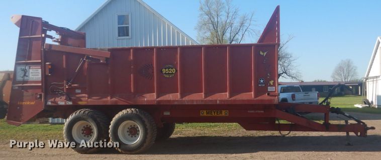 image for item HE9720 Meyer XTS2400  manure spreader
