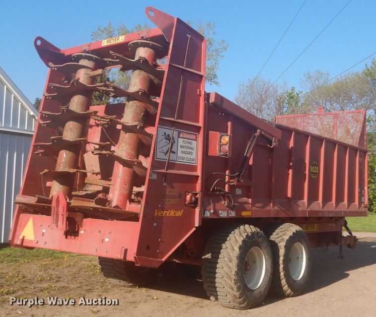 image for item HE9720 Meyer XTS2400  manure spreader