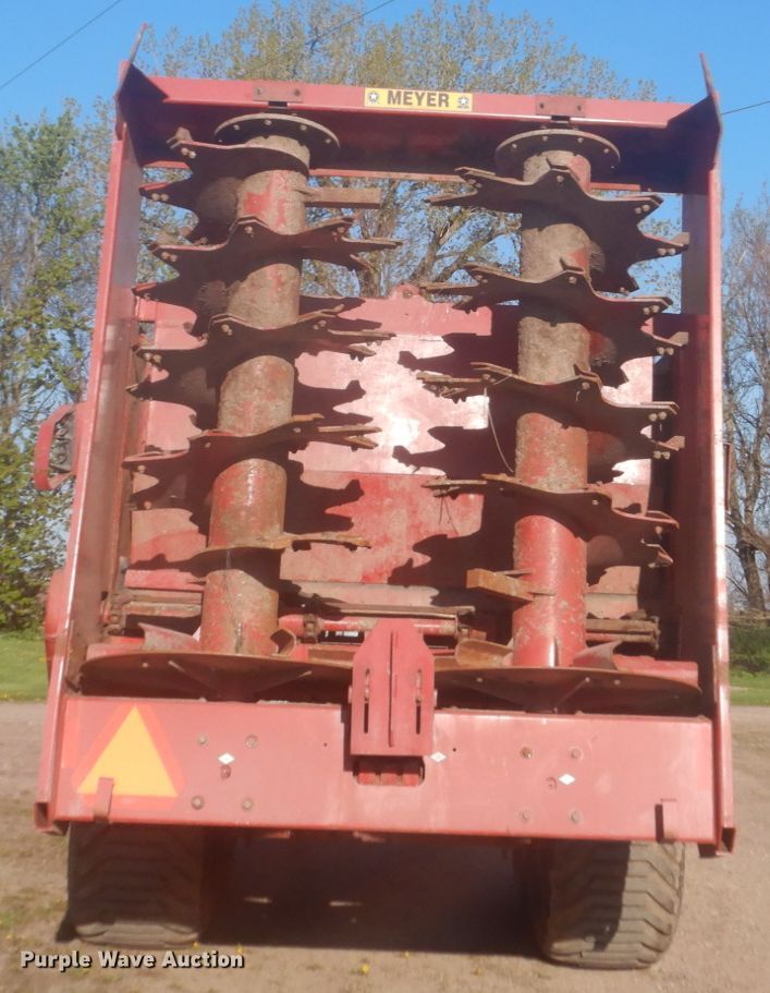 image for item HE9720 Meyer XTS2400  manure spreader