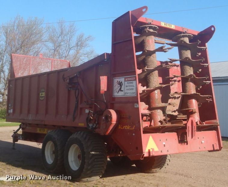 image for item HE9720 Meyer XTS2400  manure spreader