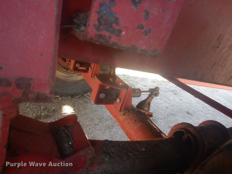 image for item HE9720 Meyer XTS2400  manure spreader