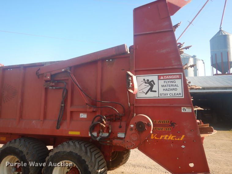 image for item HE9720 Meyer XTS2400  manure spreader