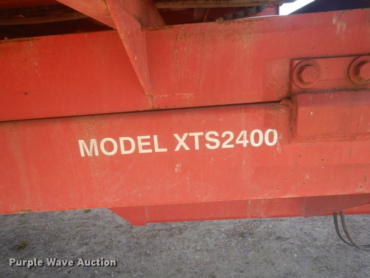 image for item HE9720 Meyer XTS2400  manure spreader