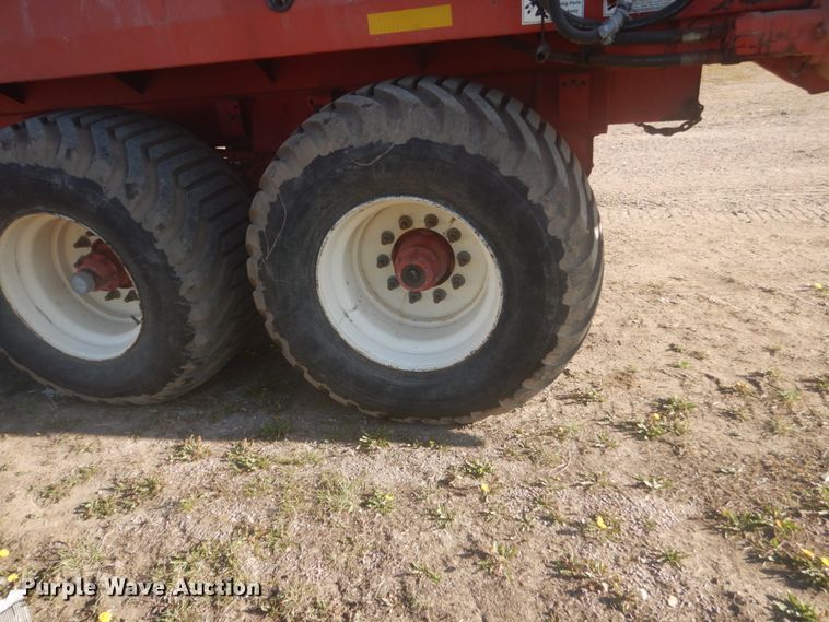 image for item HE9720 Meyer XTS2400  manure spreader