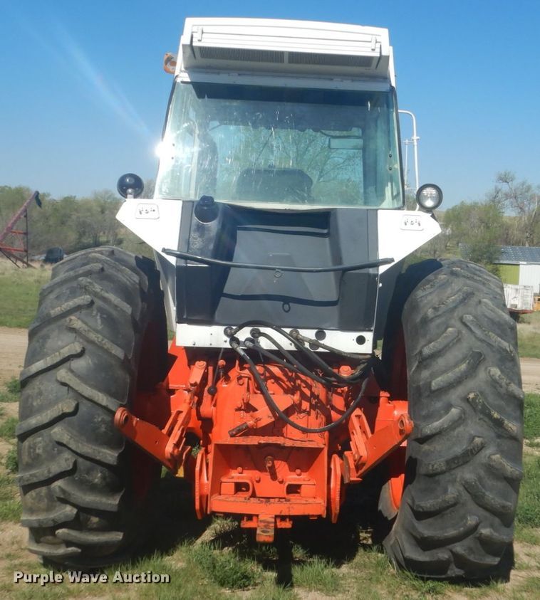 image for item HE9740 1979 Case 2390  tractor