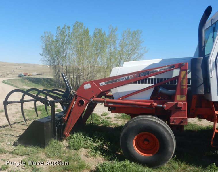 image for item HE9740 1979 Case 2390  tractor