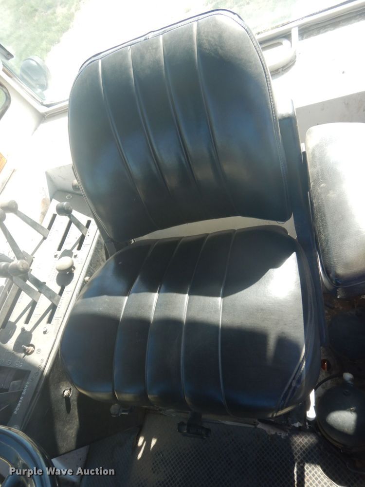 image for item HE9740 1979 Case 2390  tractor