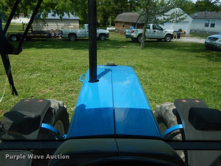 image for item HO9479 1993 Ford 8240  MFWD tractor