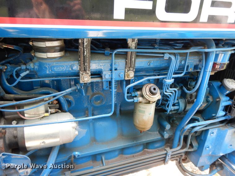 image for item HO9479 1993 Ford 8240  MFWD tractor