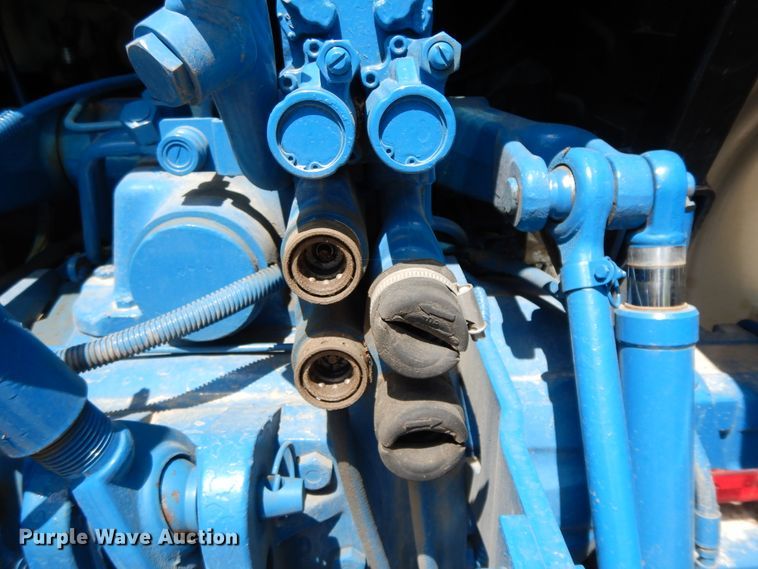 image for item HO9479 1993 Ford 8240  MFWD tractor