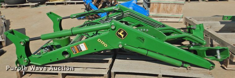 image for item HQ9260 John Deere D170  loader
