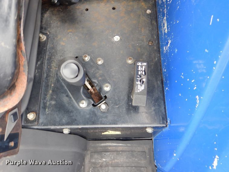 image for item HT9265 2005 Farmtrac 795DTC  MFWD tractor