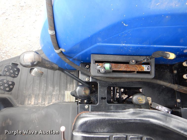 image for item HT9265 2005 Farmtrac 795DTC  MFWD tractor