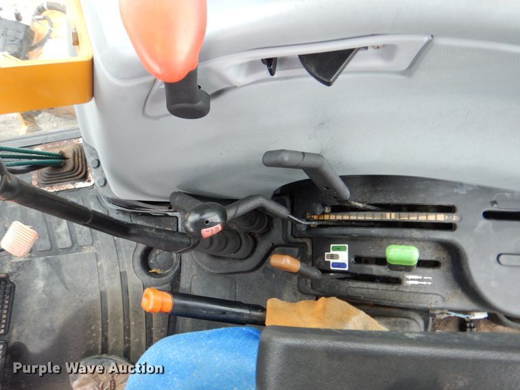 image for item HX9223 New Holland T5060  tractor