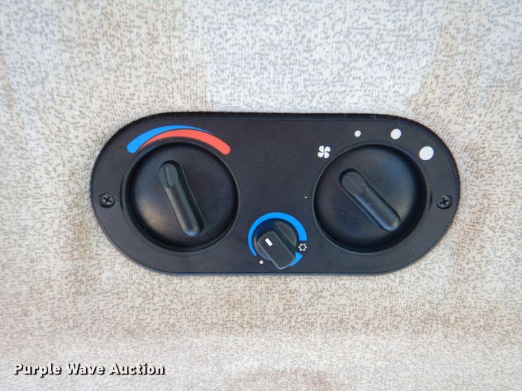 image for item HX9223 New Holland T5060  tractor