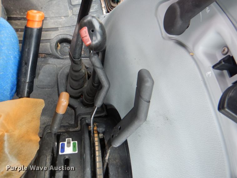 image for item HX9223 New Holland T5060  tractor