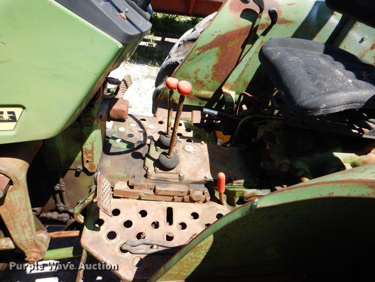 image for item IA9770 John Deere 1250  tractor