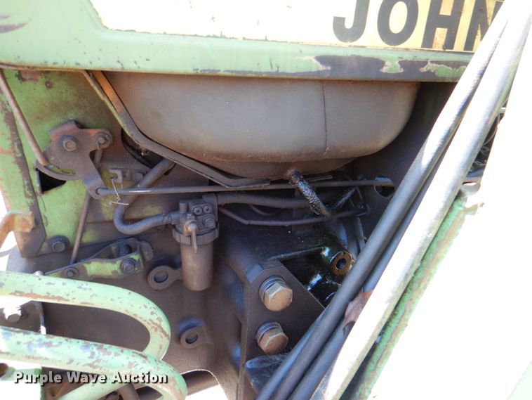 image for item IA9770 John Deere 1250  tractor