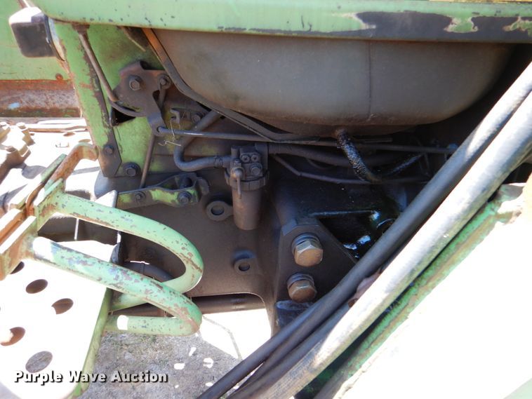 image for item IA9770 John Deere 1250  tractor