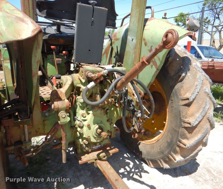 image for item IA9770 John Deere 1250  tractor