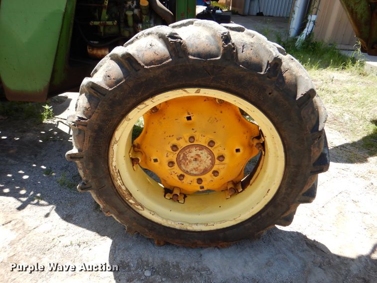 image for item IA9770 John Deere 1250  tractor