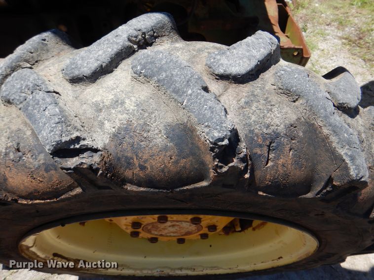 image for item IA9770 John Deere 1250  tractor