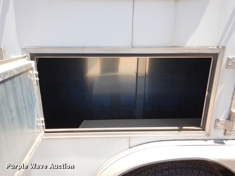 image for item IA9772 2002 Cherokee Industries  livestock trailer