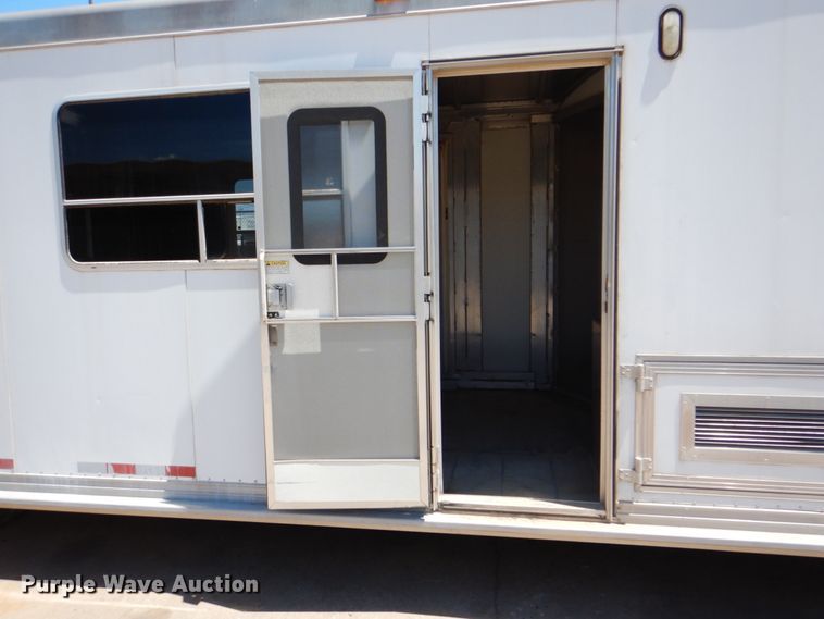 image for item IA9772 2002 Cherokee Industries  livestock trailer