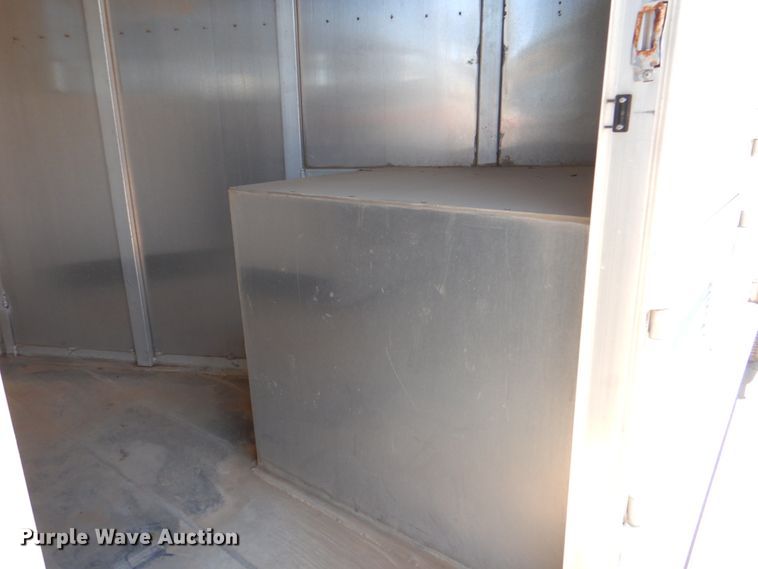 image for item IA9772 2002 Cherokee Industries  livestock trailer