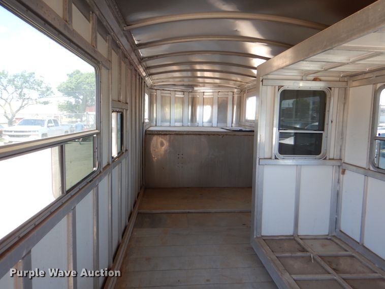 image for item IA9772 2002 Cherokee Industries  livestock trailer