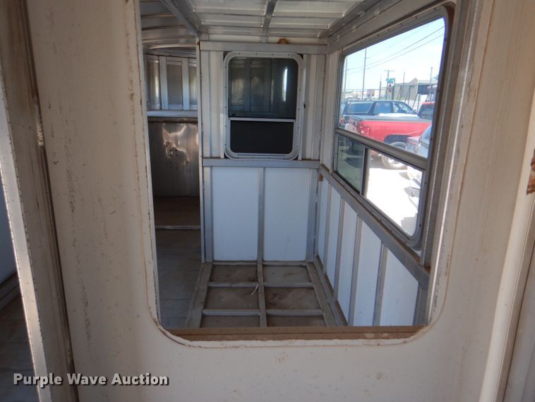 image for item IA9772 2002 Cherokee Industries  livestock trailer