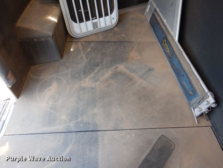 image for item IA9772 2002 Cherokee Industries  livestock trailer