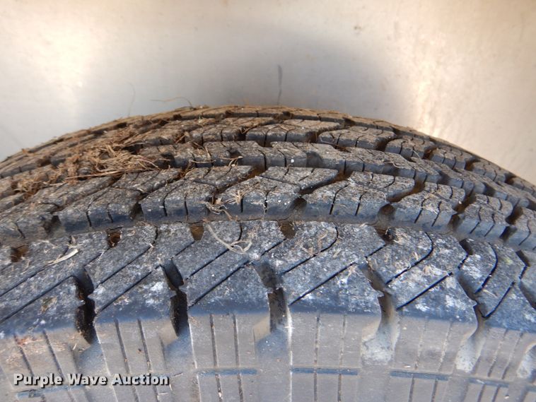 image for item IA9772 2002 Cherokee Industries  livestock trailer