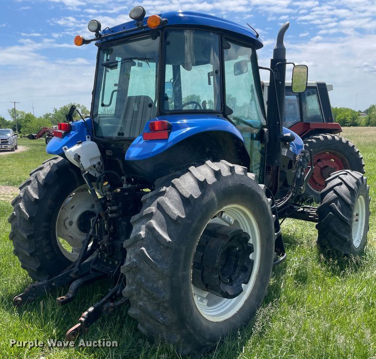 image for item IC9263 2013 New Holland TS6.140  MFWD tractor