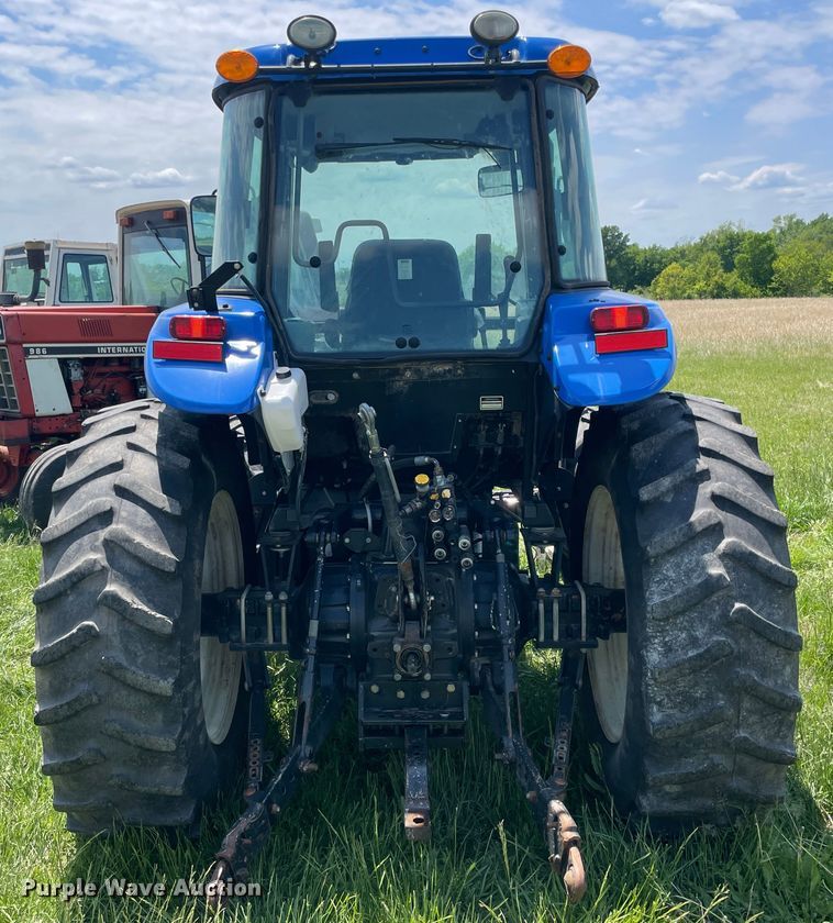image for item IC9263 2013 New Holland TS6.140  MFWD tractor