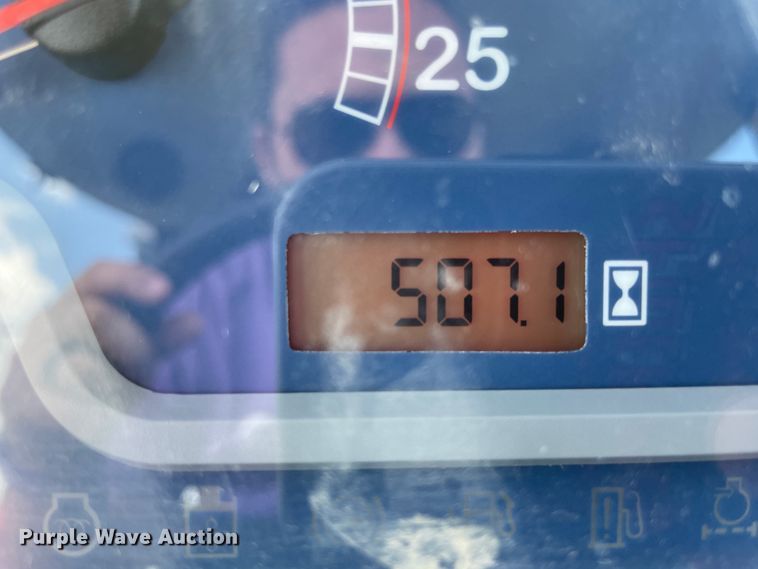 image for item IC9263 2013 New Holland TS6.140  MFWD tractor