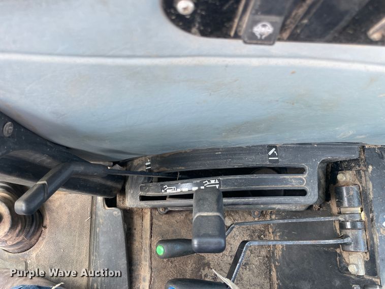 image for item IC9263 2013 New Holland TS6.140  MFWD tractor