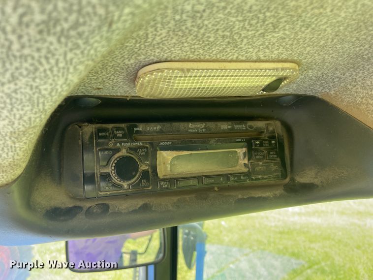 image for item IC9263 2013 New Holland TS6.140  MFWD tractor