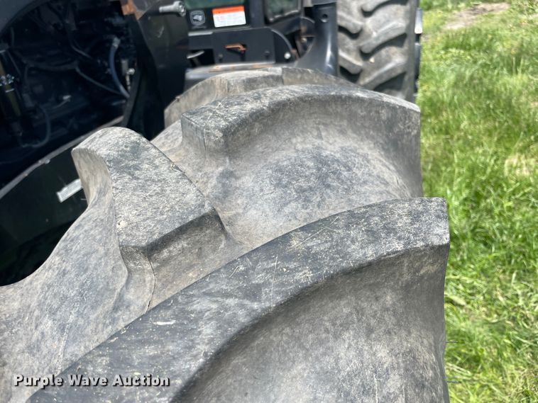 image for item IC9263 2013 New Holland TS6.140  MFWD tractor