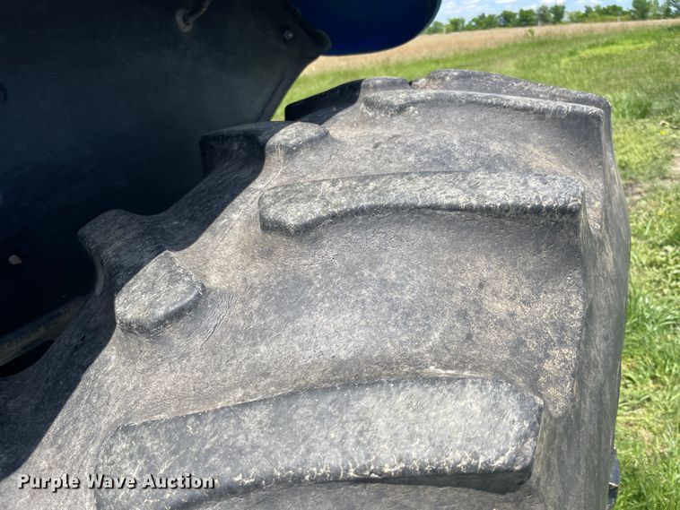 image for item IC9263 2013 New Holland TS6.140  MFWD tractor